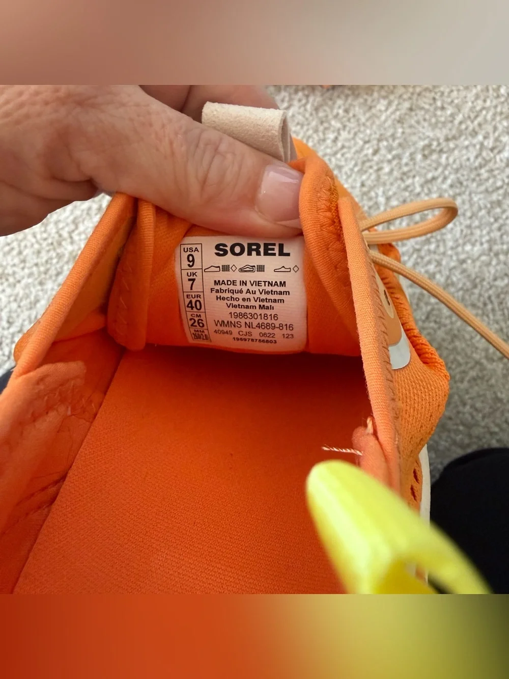 SOREL Kinetic Breakthru Day Lace Sneaker Women's Size 9 Orange